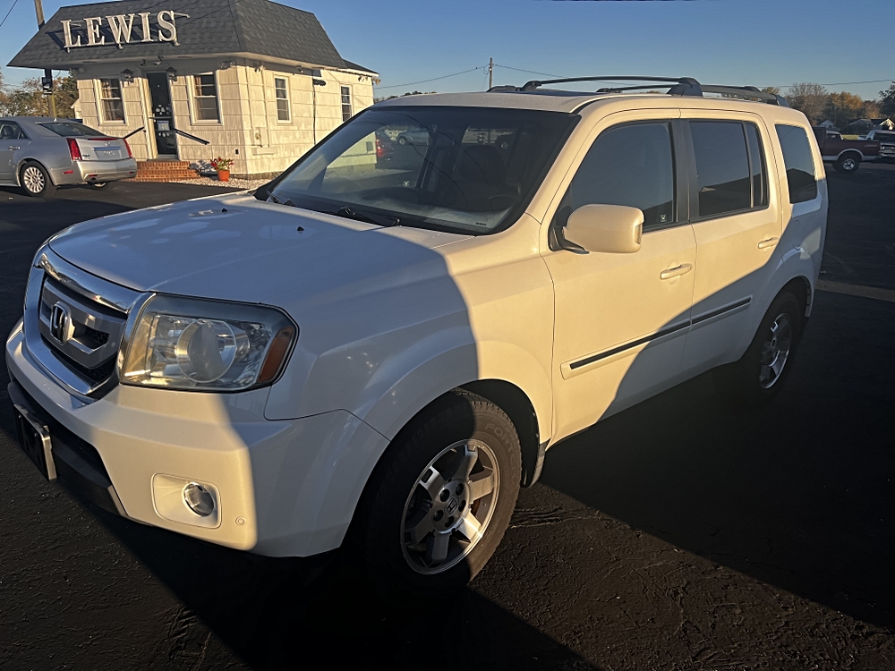 2011 Honda Pilot 4WD 4dr Touring w/RES & Navi