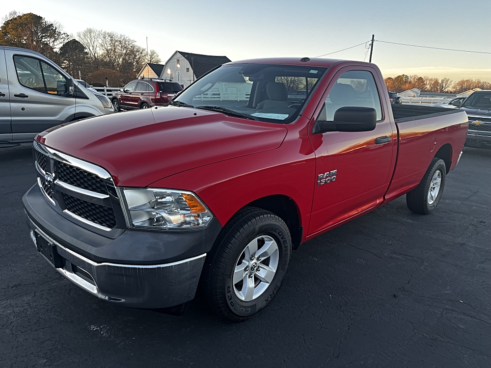 2014 RAM 1500 4WD Reg Cab 140.5" Tradesman